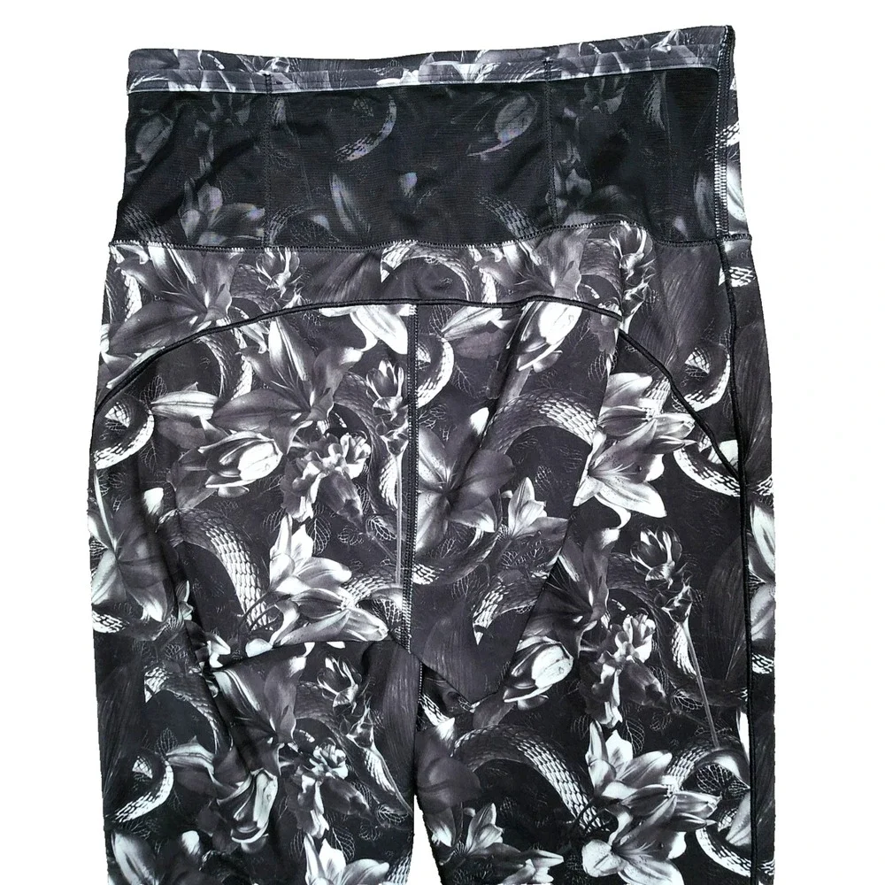 Puma Black Floral Leggings Size M‎